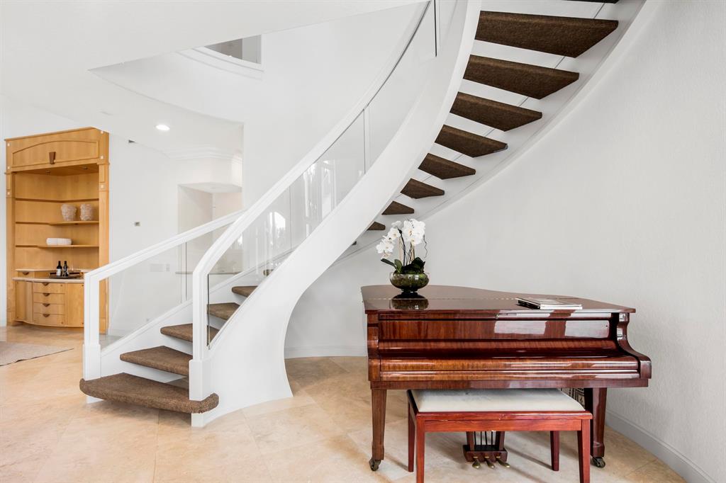 BEACHWAY NORTH - Residential