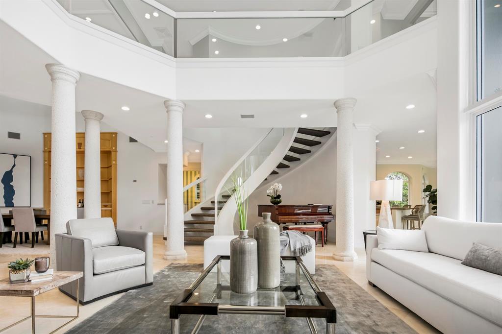 BEACHWAY NORTH - Residential