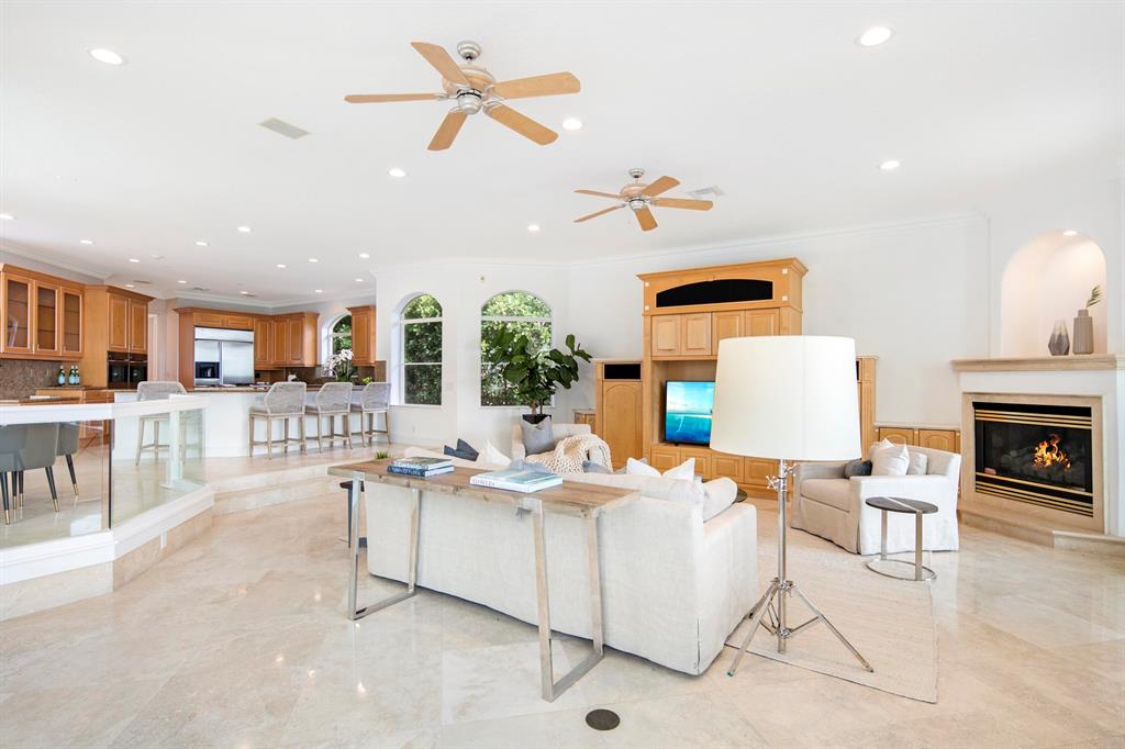 BEACHWAY NORTH - Residential