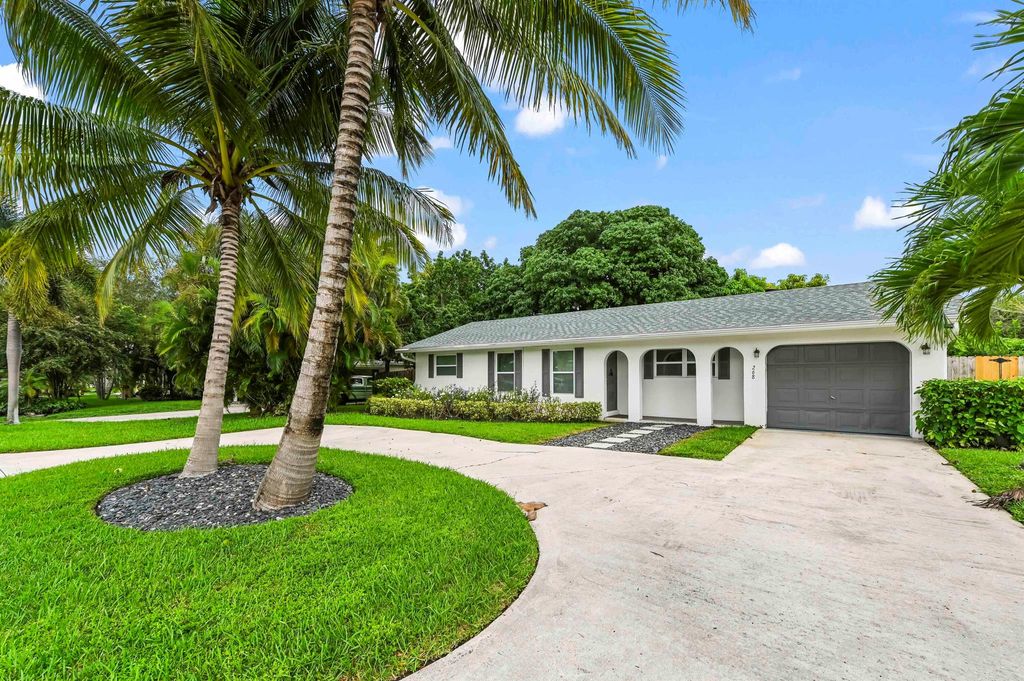Photo of 268 NW 12th Street, Boca Raton, FL 33432 (MLS # R11122573)