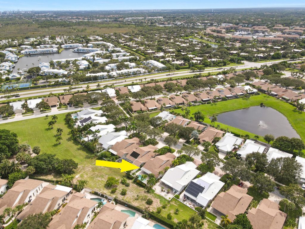 Photo of 127 Dunes Edge Rd, Jupiter, FL 33477 (MLS # R10915716)