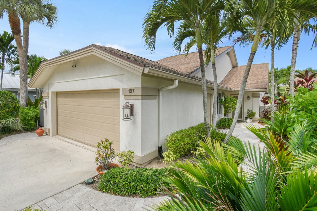 Photo of 127 Dunes Edge Rd, Jupiter, FL 33477 (MLS # R10915716)