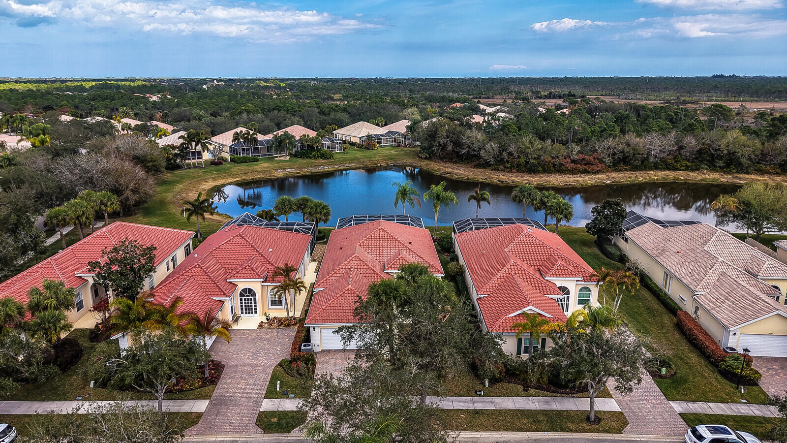 THE RETREAT - Residential