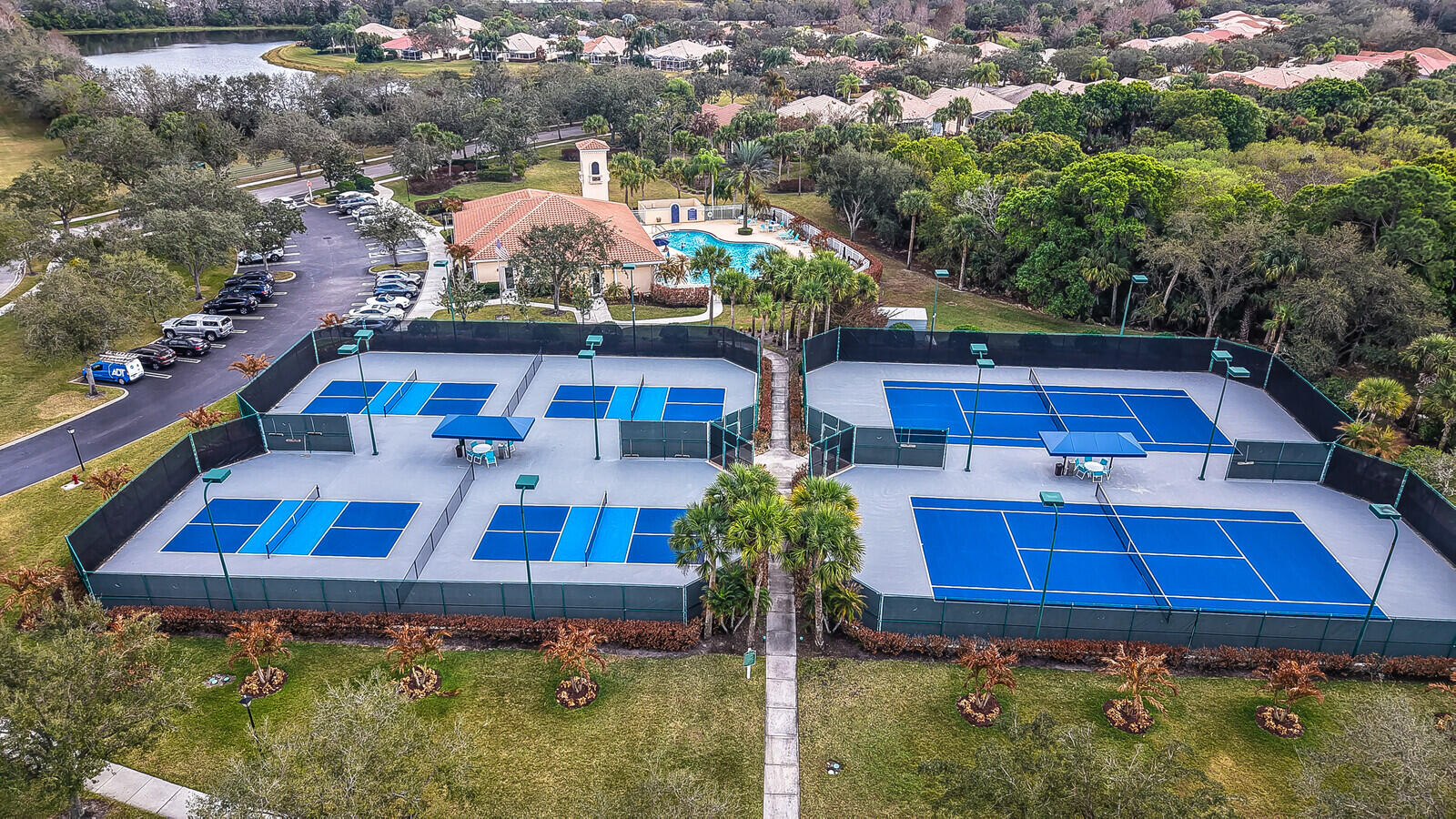 THE RETREAT - Residential