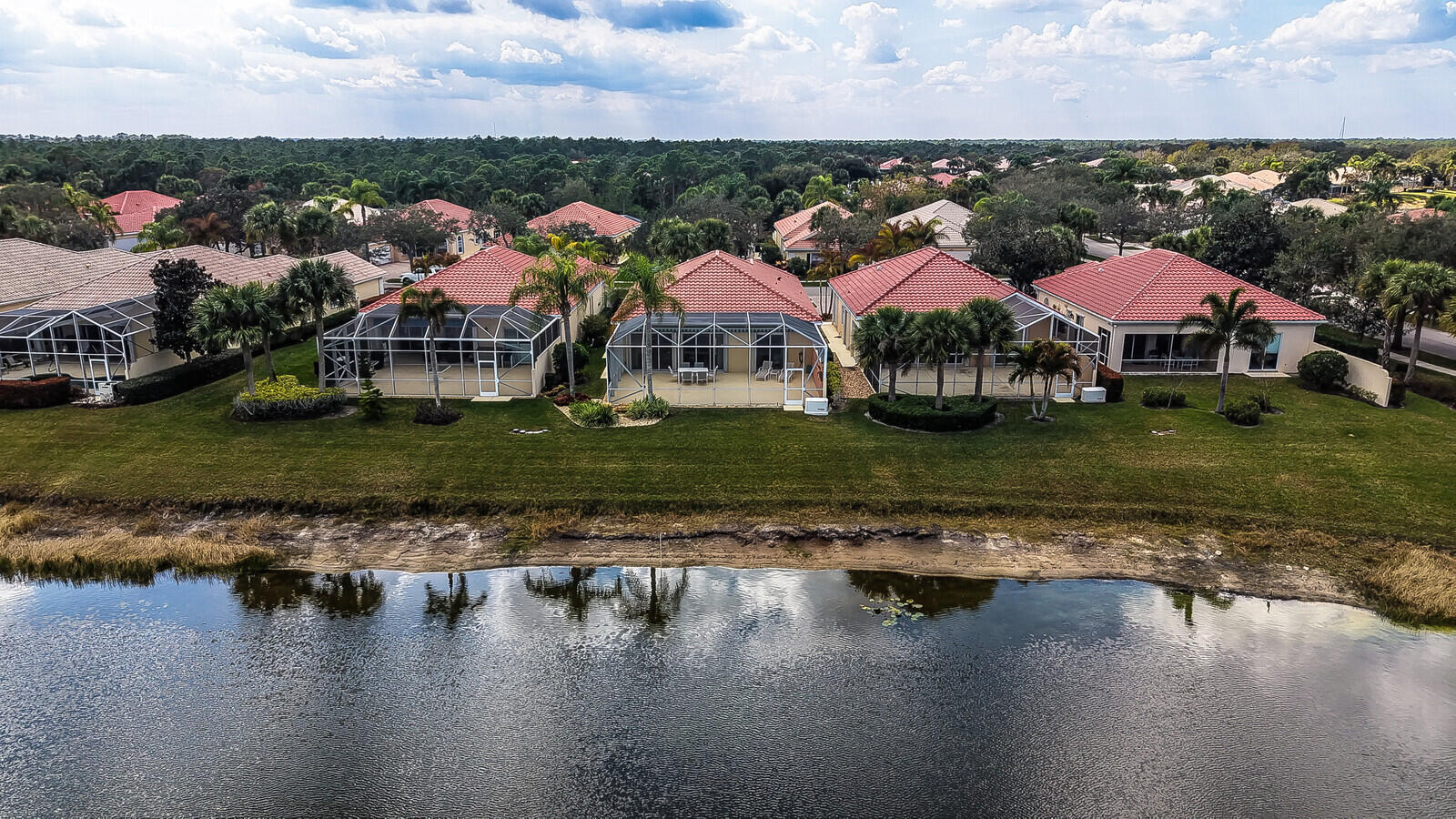 THE RETREAT - Residential