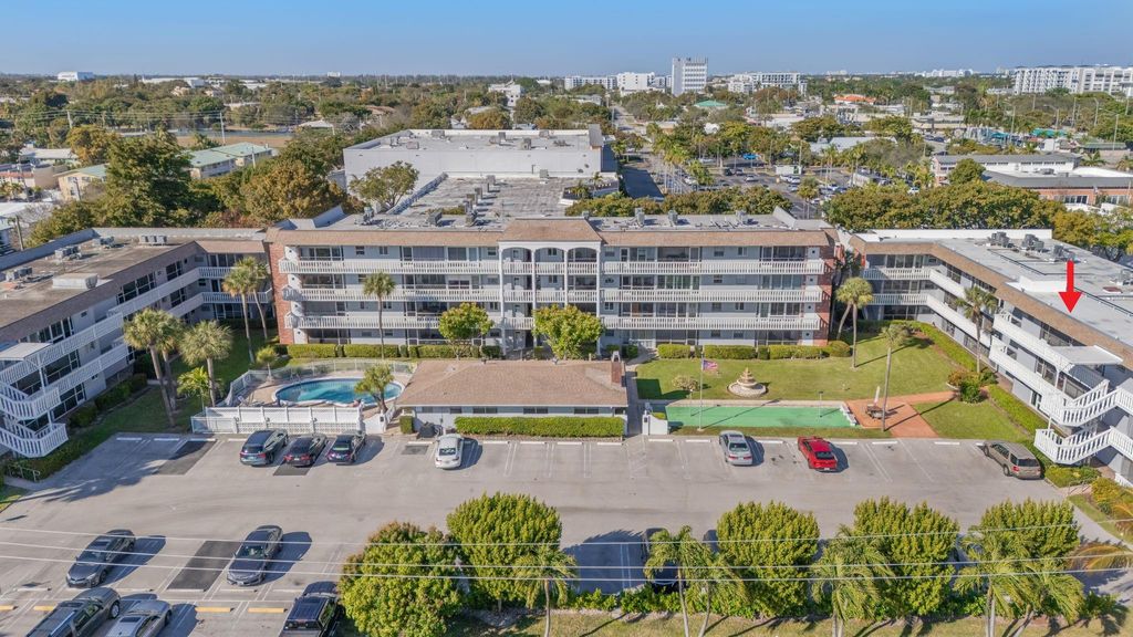 Photo of 1971 SE 5th Court #203, Pompano Beach, FL 33060 (MLS # F10551036)