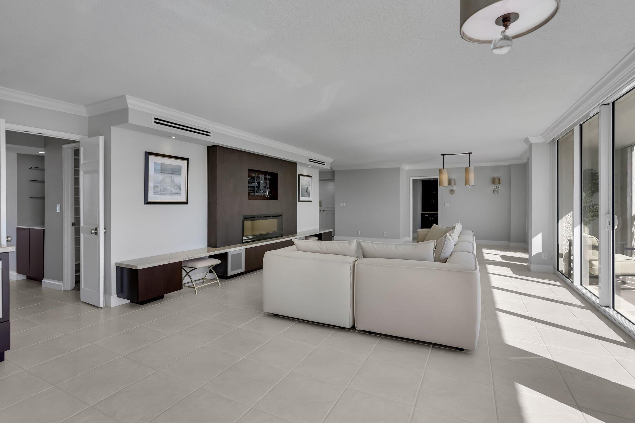 CLOISTER BEACH TOWERS - Residential