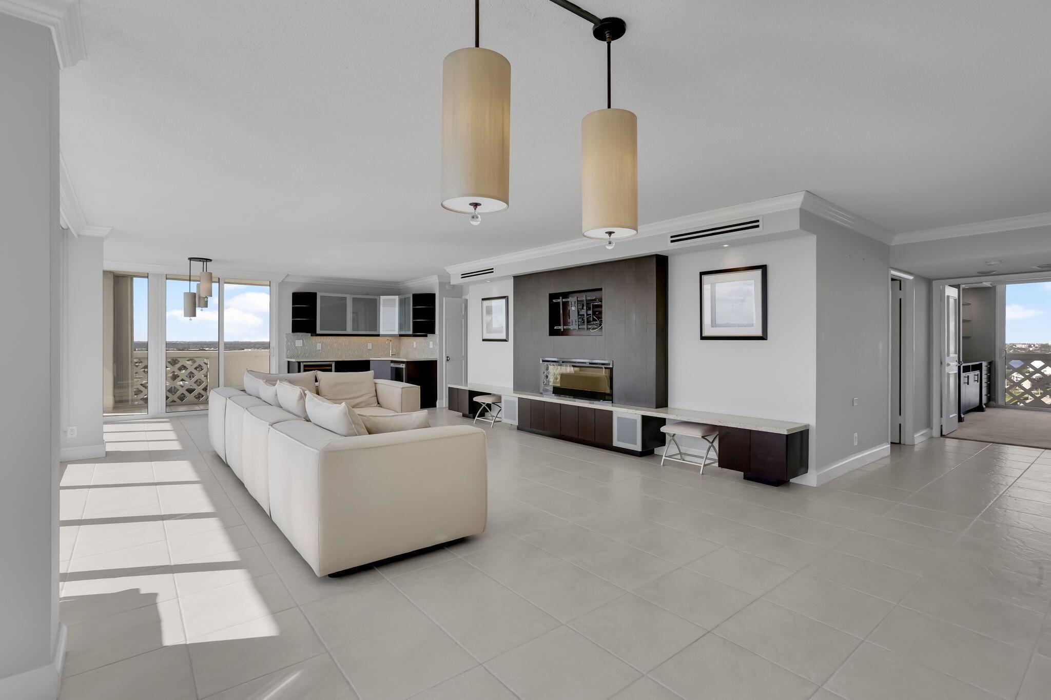 CLOISTER BEACH TOWERS - Residential