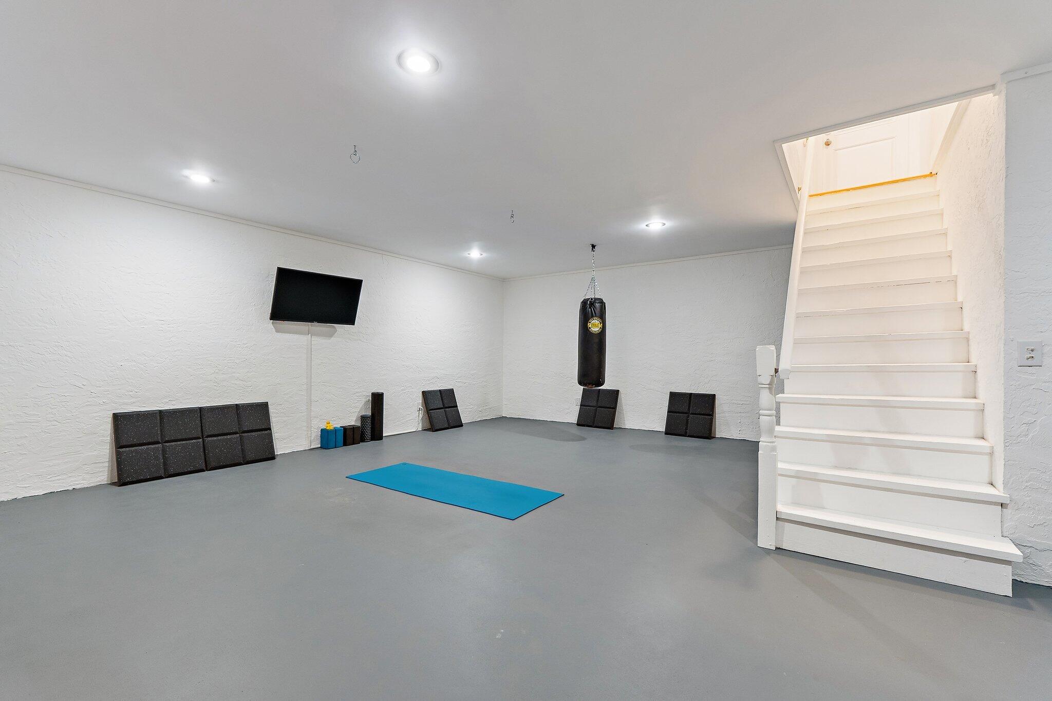 METES AND BOUNDS - Residential