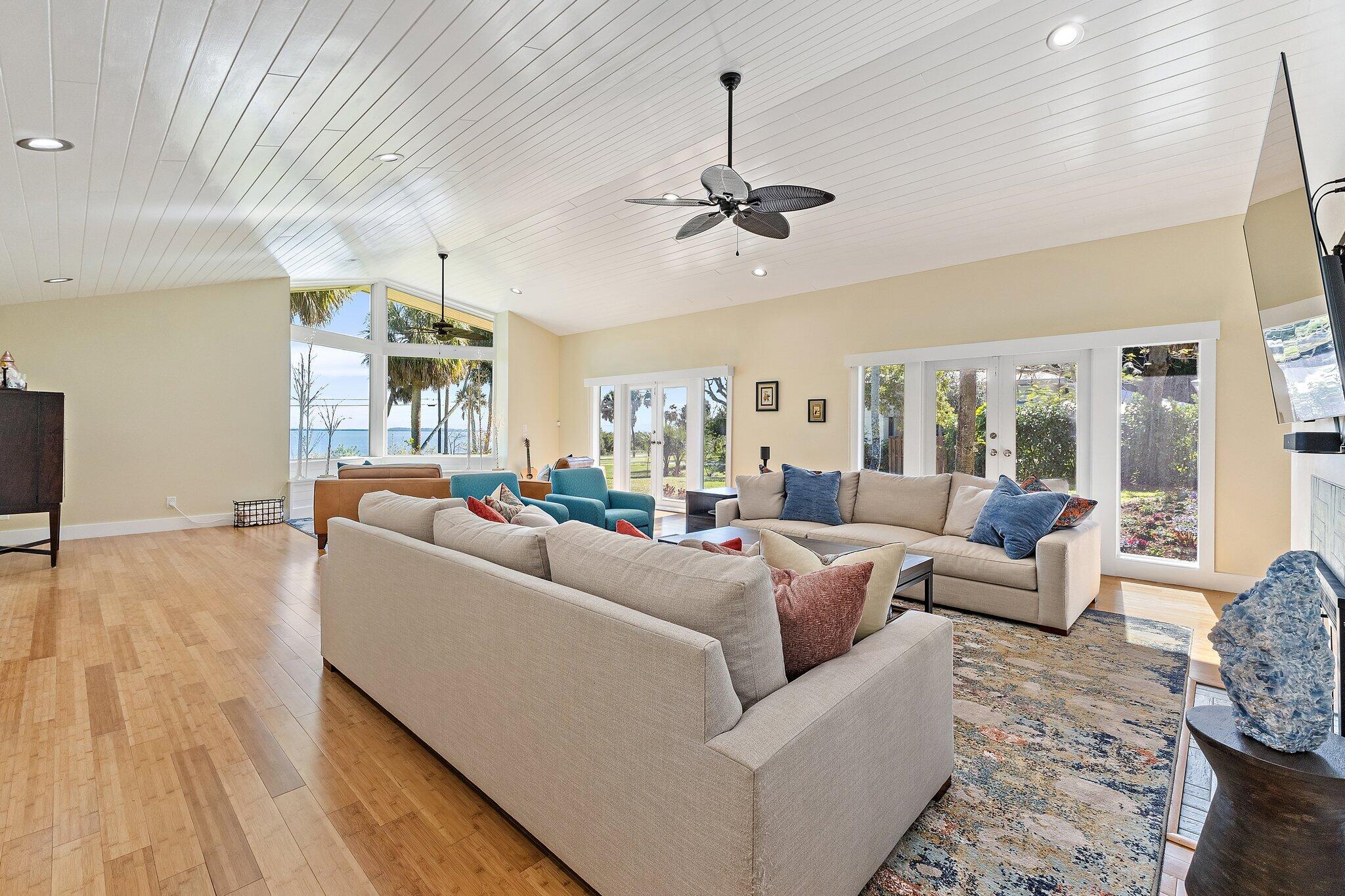 METES AND BOUNDS - Residential