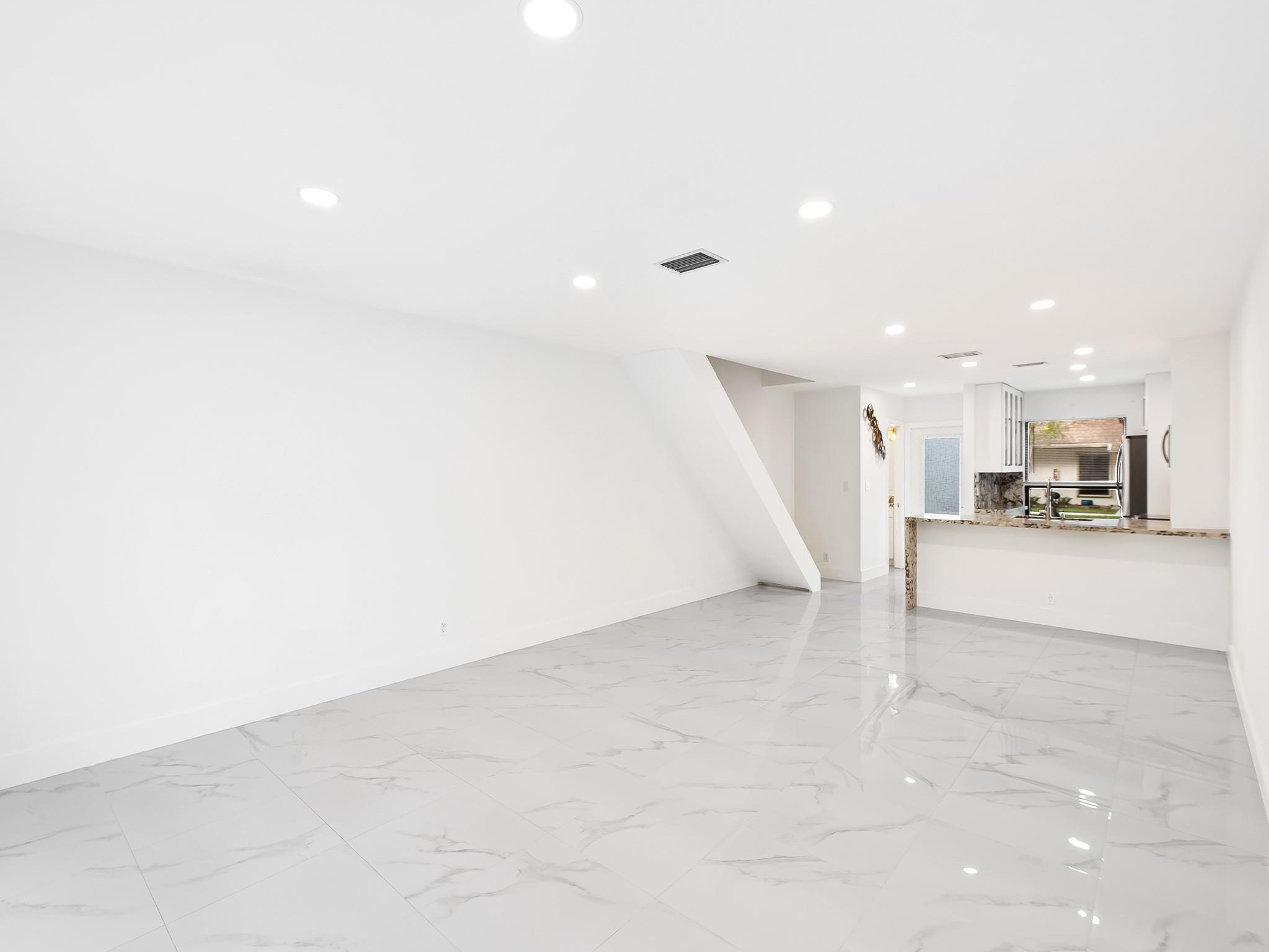 Pine West - Residential