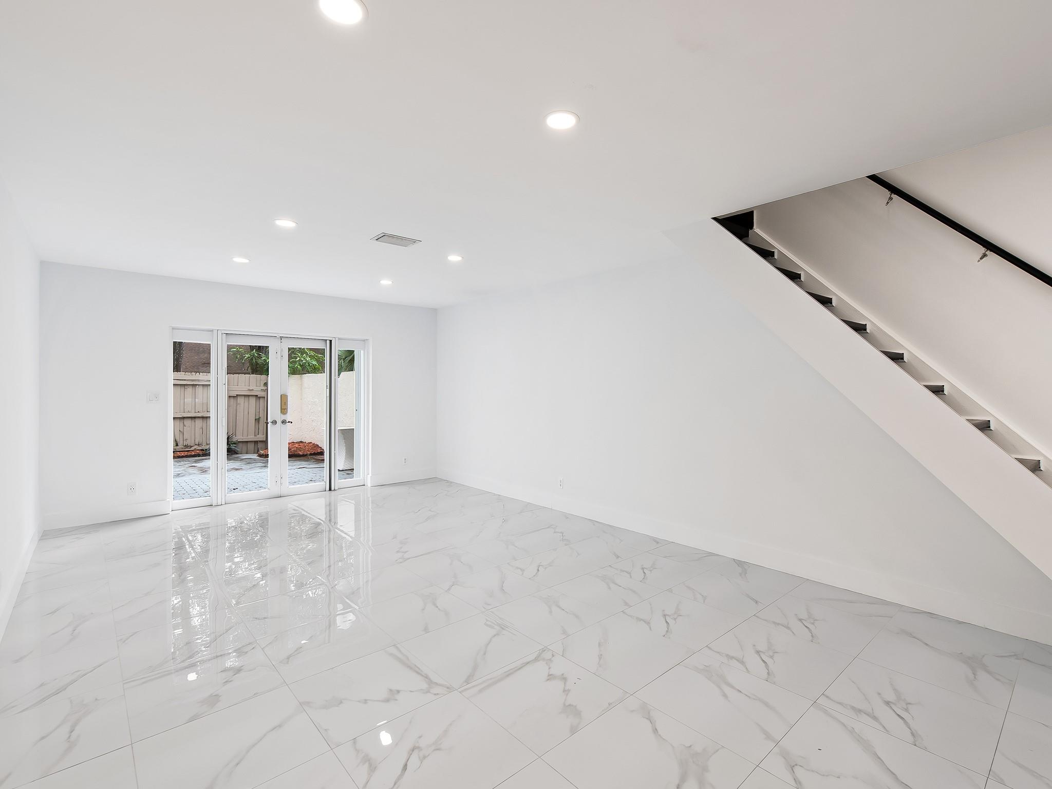 Pine West - Residential