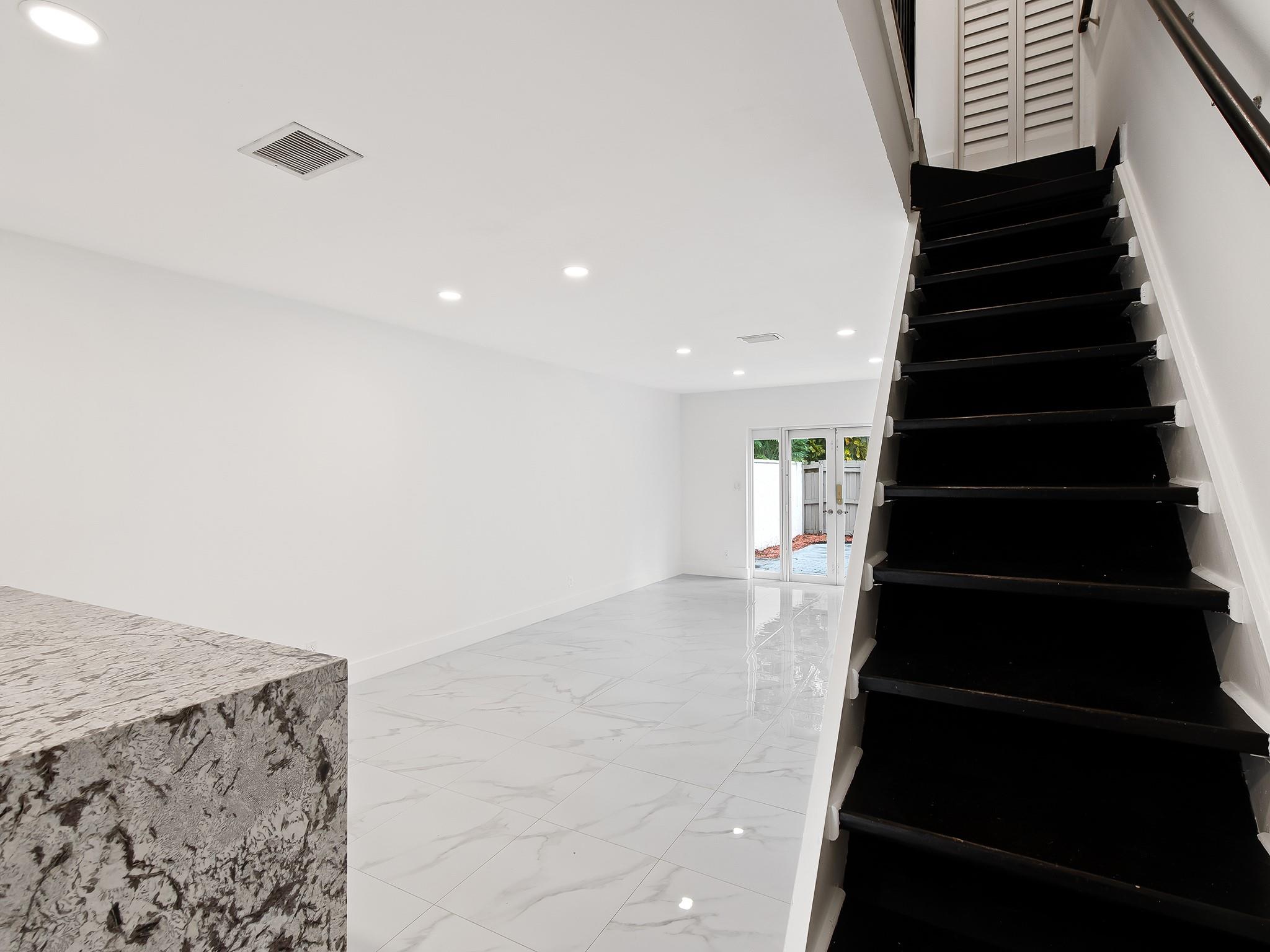 Pine West - Residential