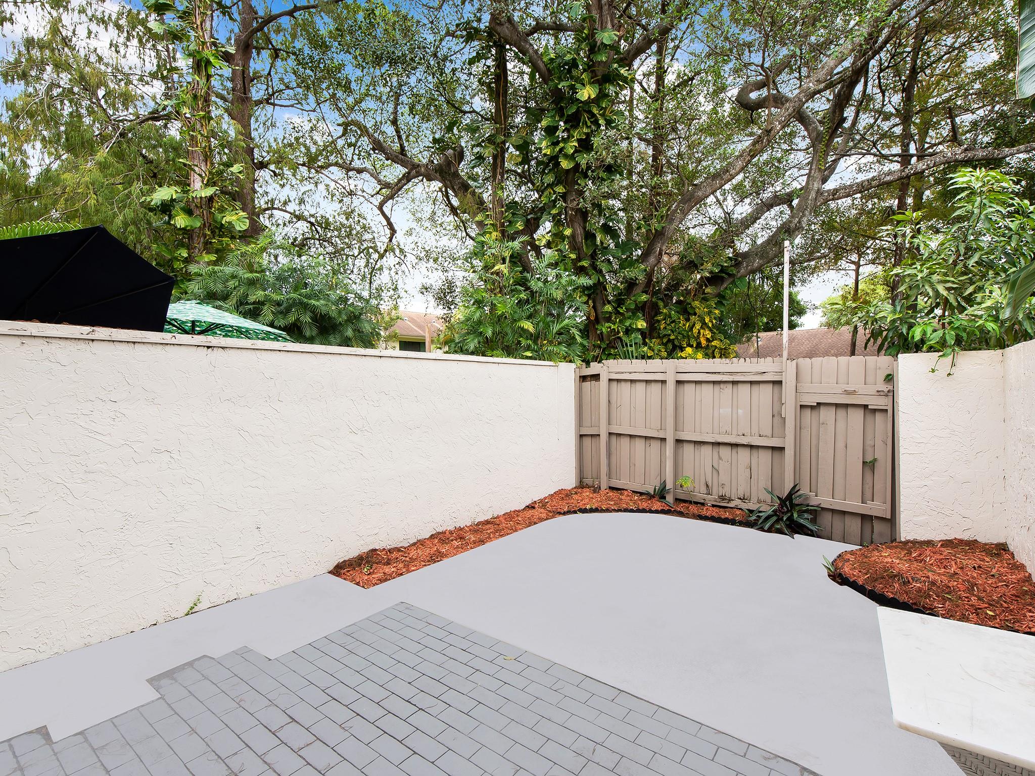 Pine West - Residential