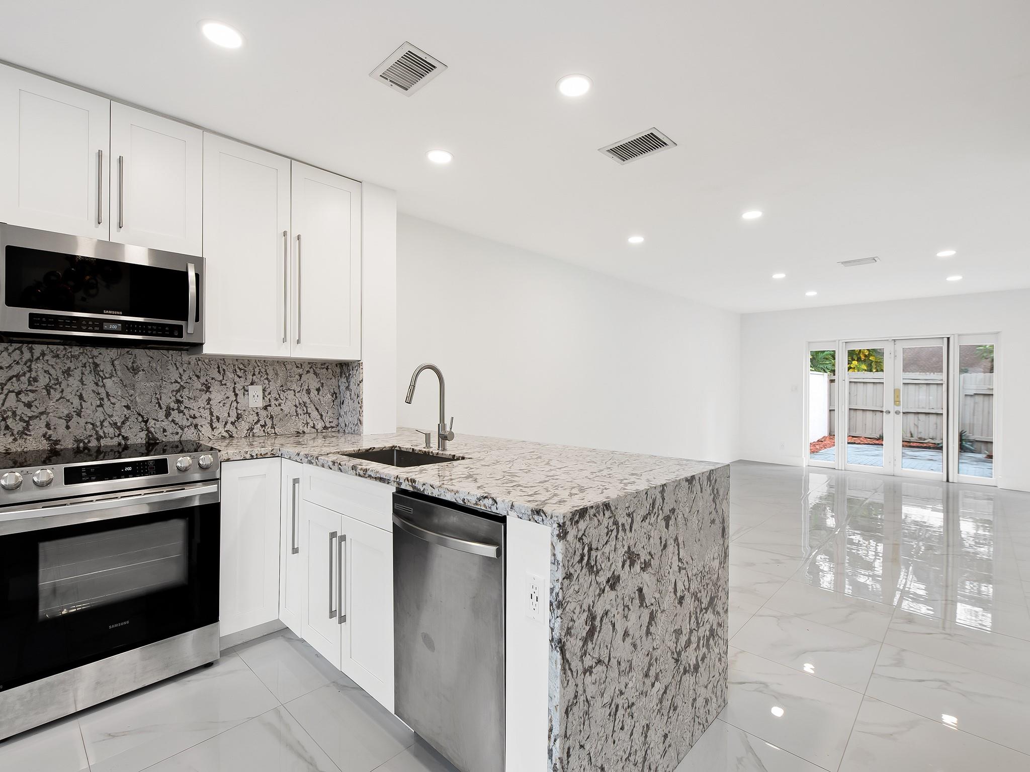 Pine West - Residential