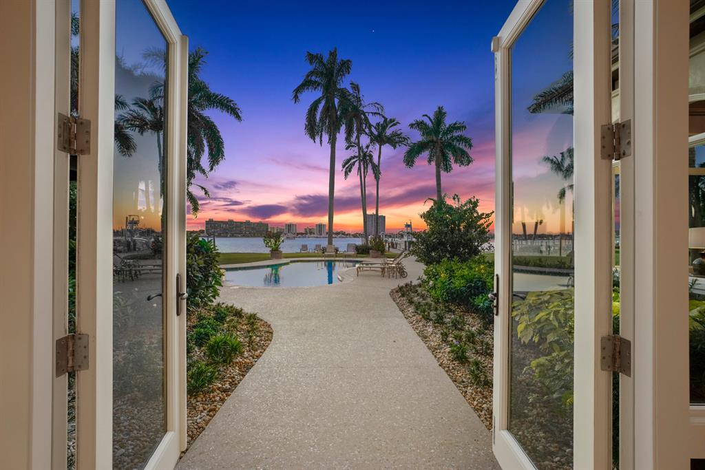 SEMINOLE BEACH - Residential