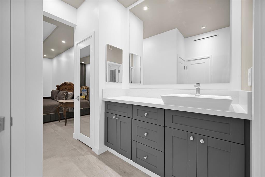 Parker Plaza - Residential