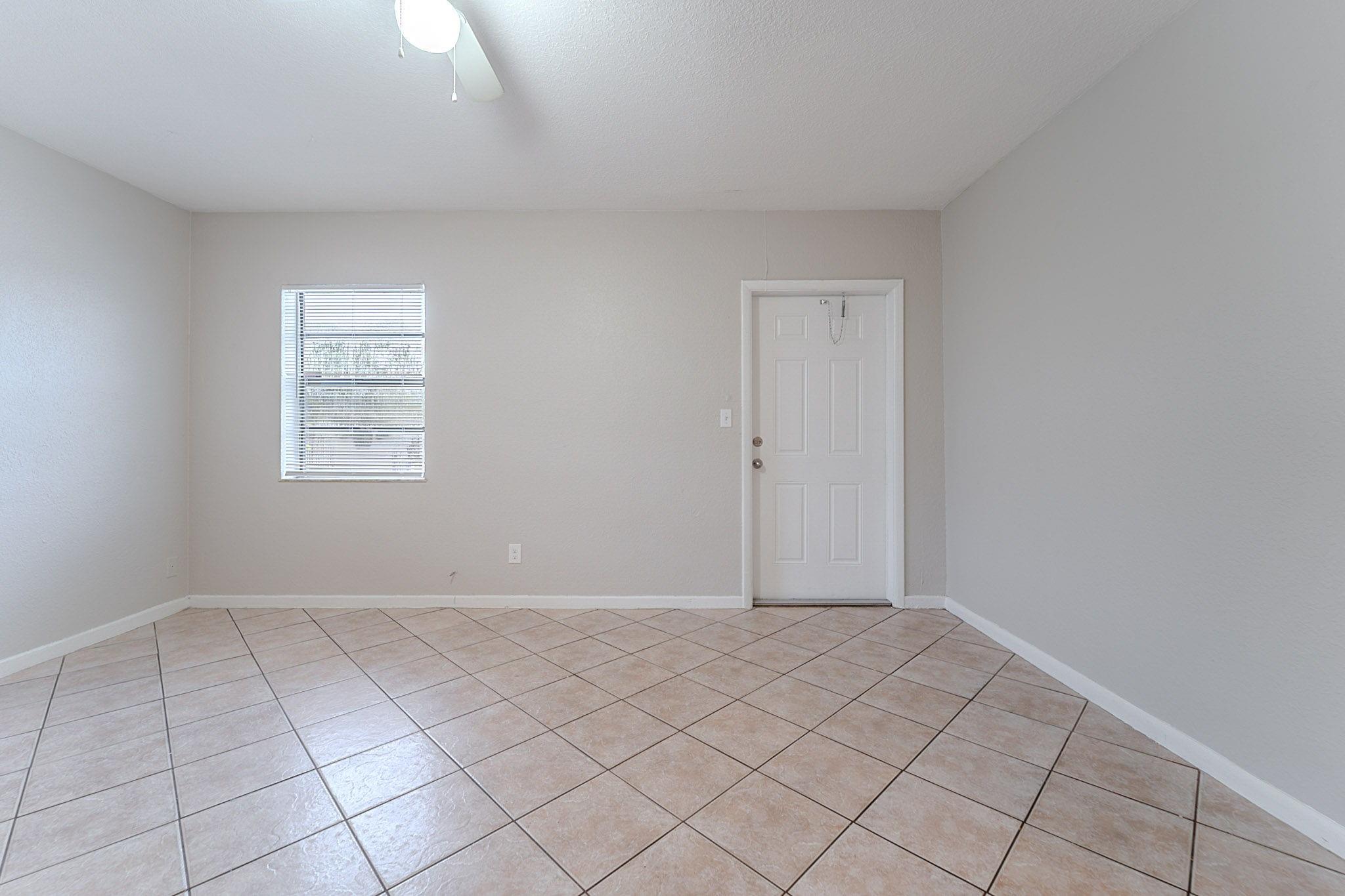 924 NW 11th Pl