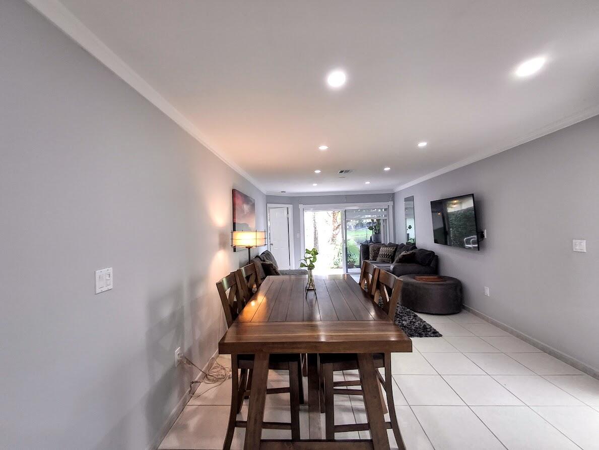 PEMBROKE POINTE - Residential