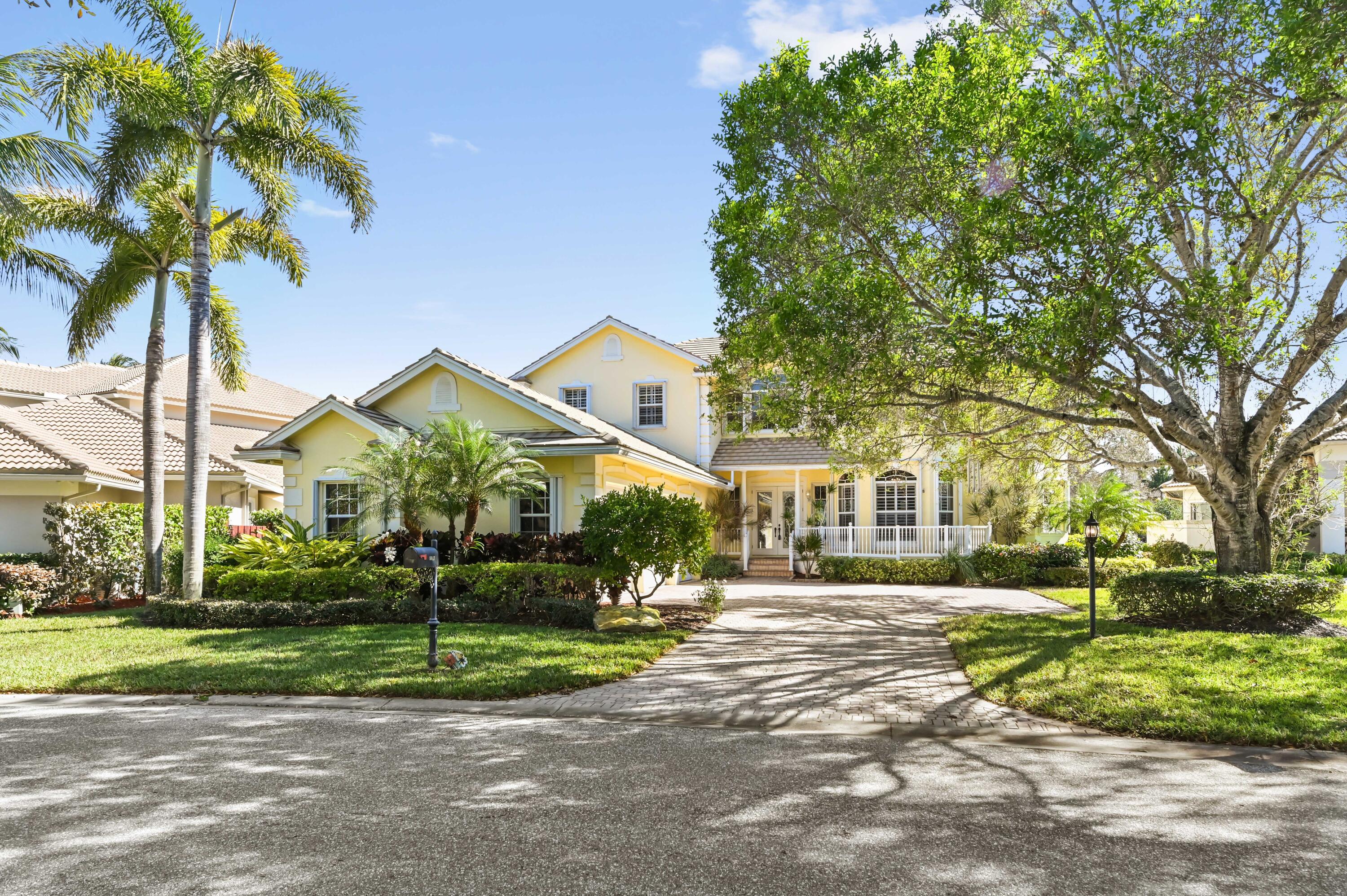 8817 SE Compass Island Way