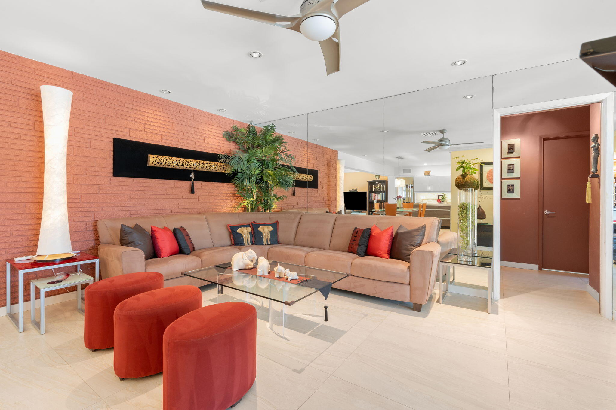 JENADA ISLE - Residential