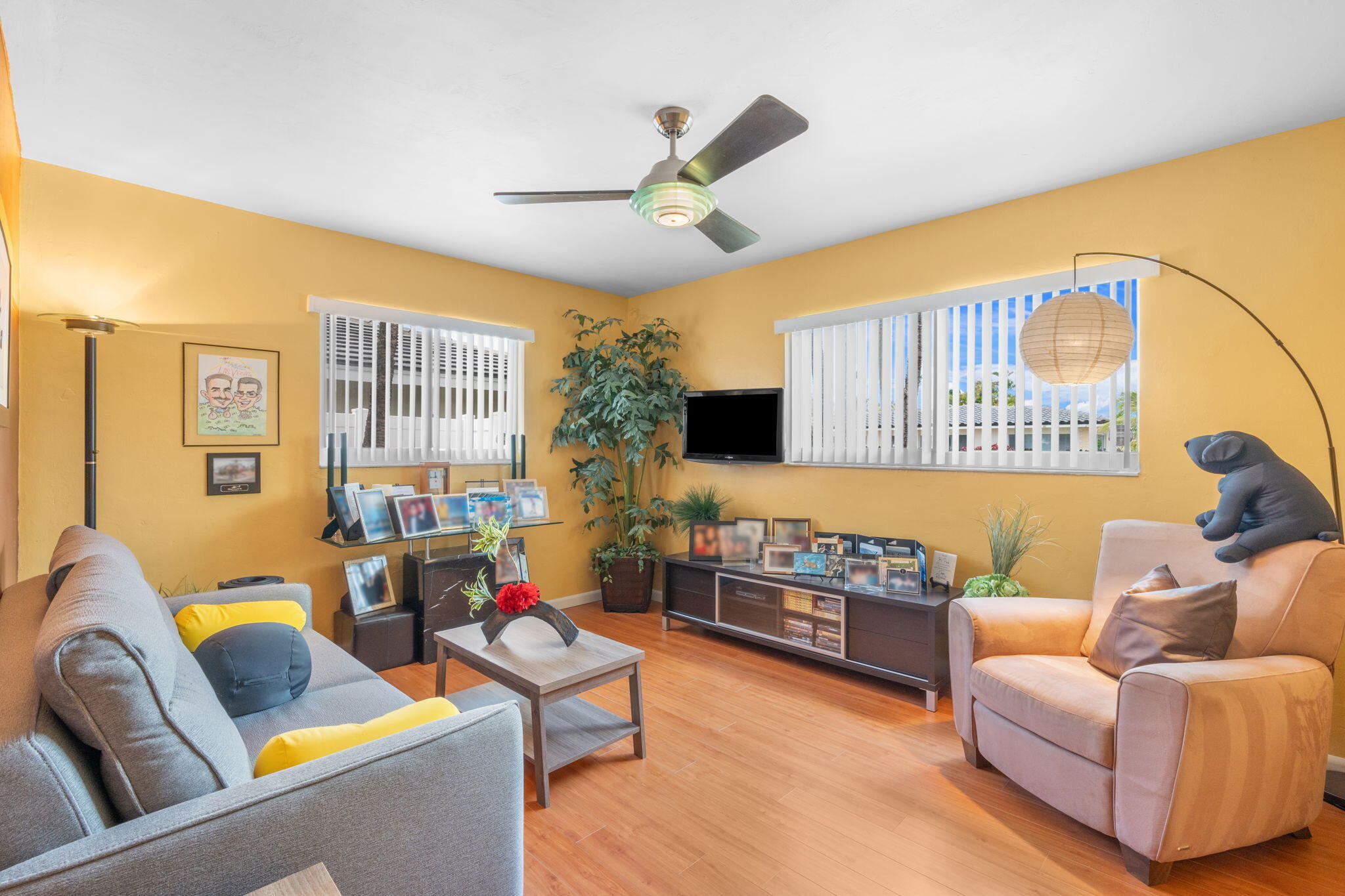 JENADA ISLE - Residential