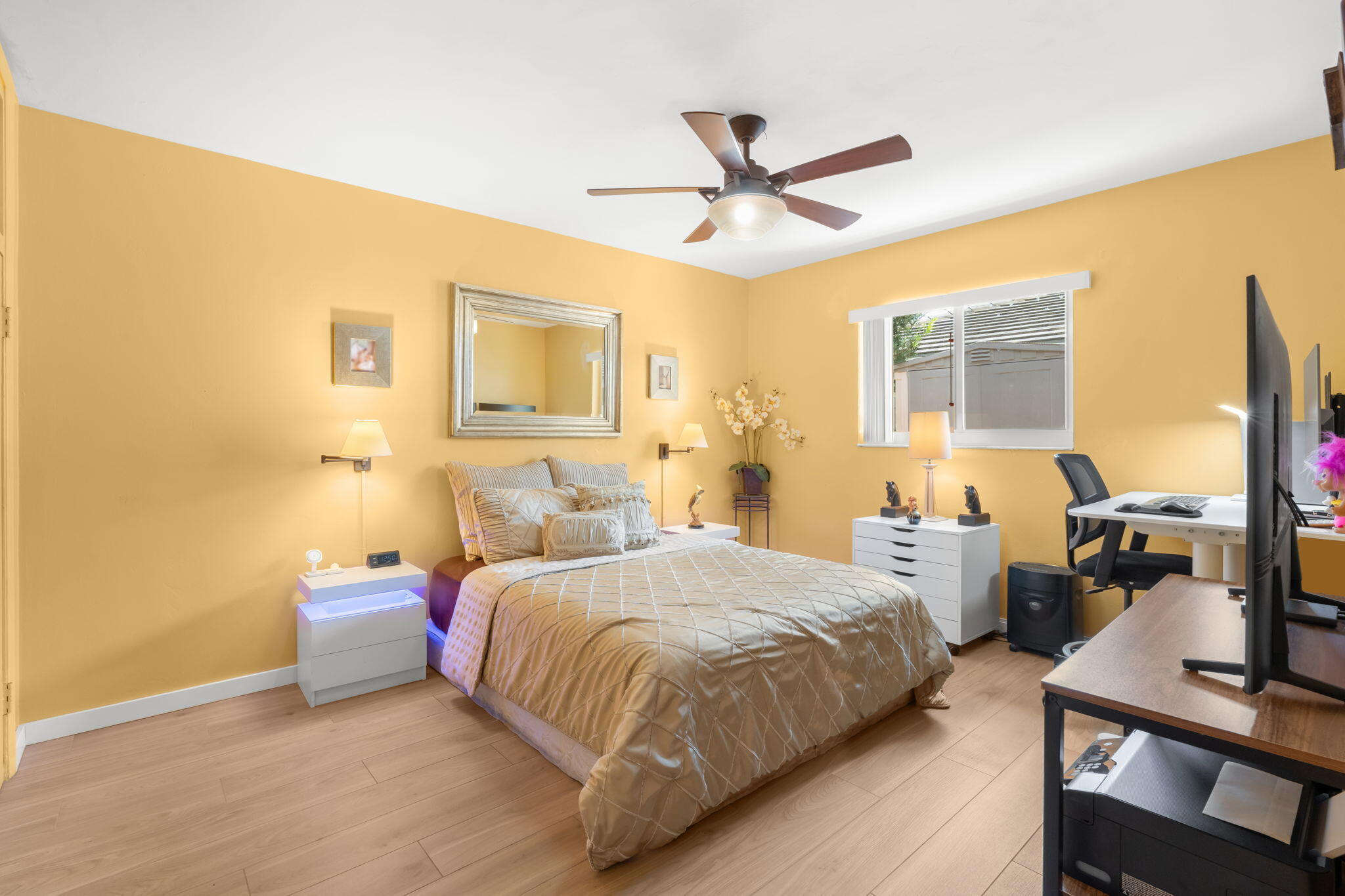 JENADA ISLE - Residential