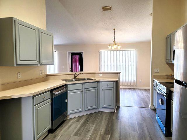 PORT ST LUCIE SECTION 19 - Residential Lease