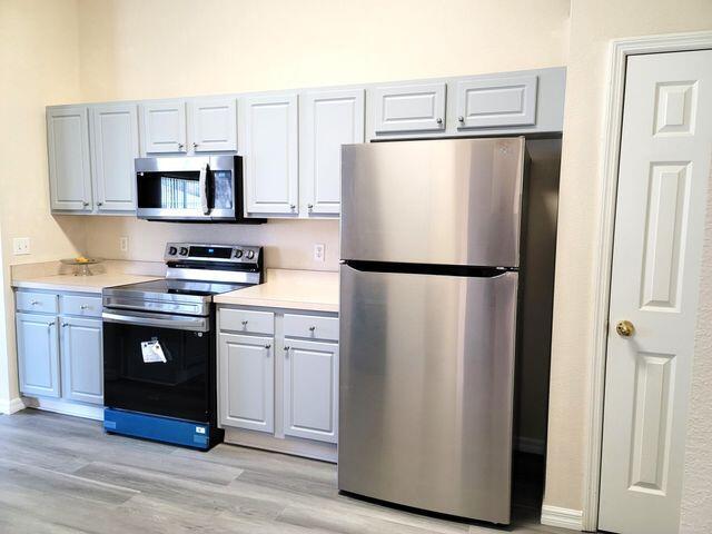 PORT ST LUCIE SECTION 19 - Residential Lease