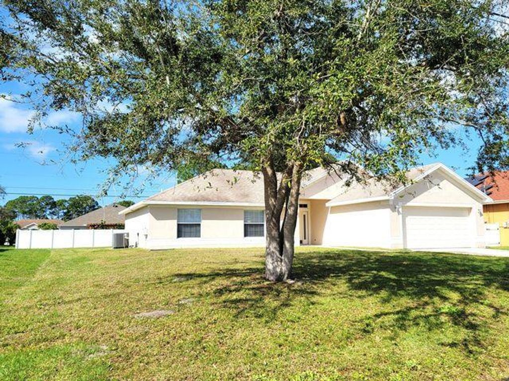 Photo of 3572 SW Savona Boulevard, Port Saint Lucie, FL 34953 (MLS # R11070990)