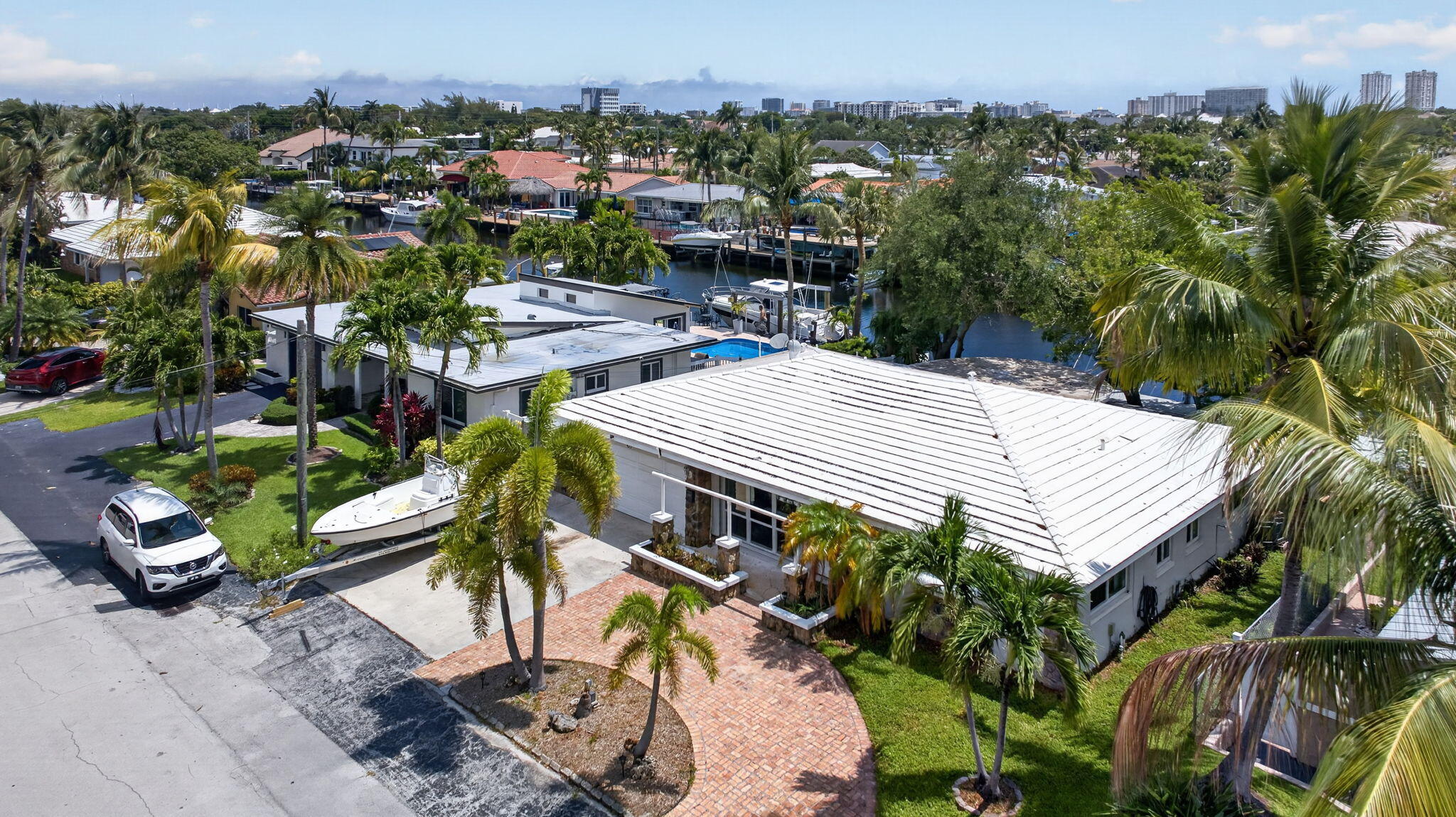 420 SE 14TH Avenue