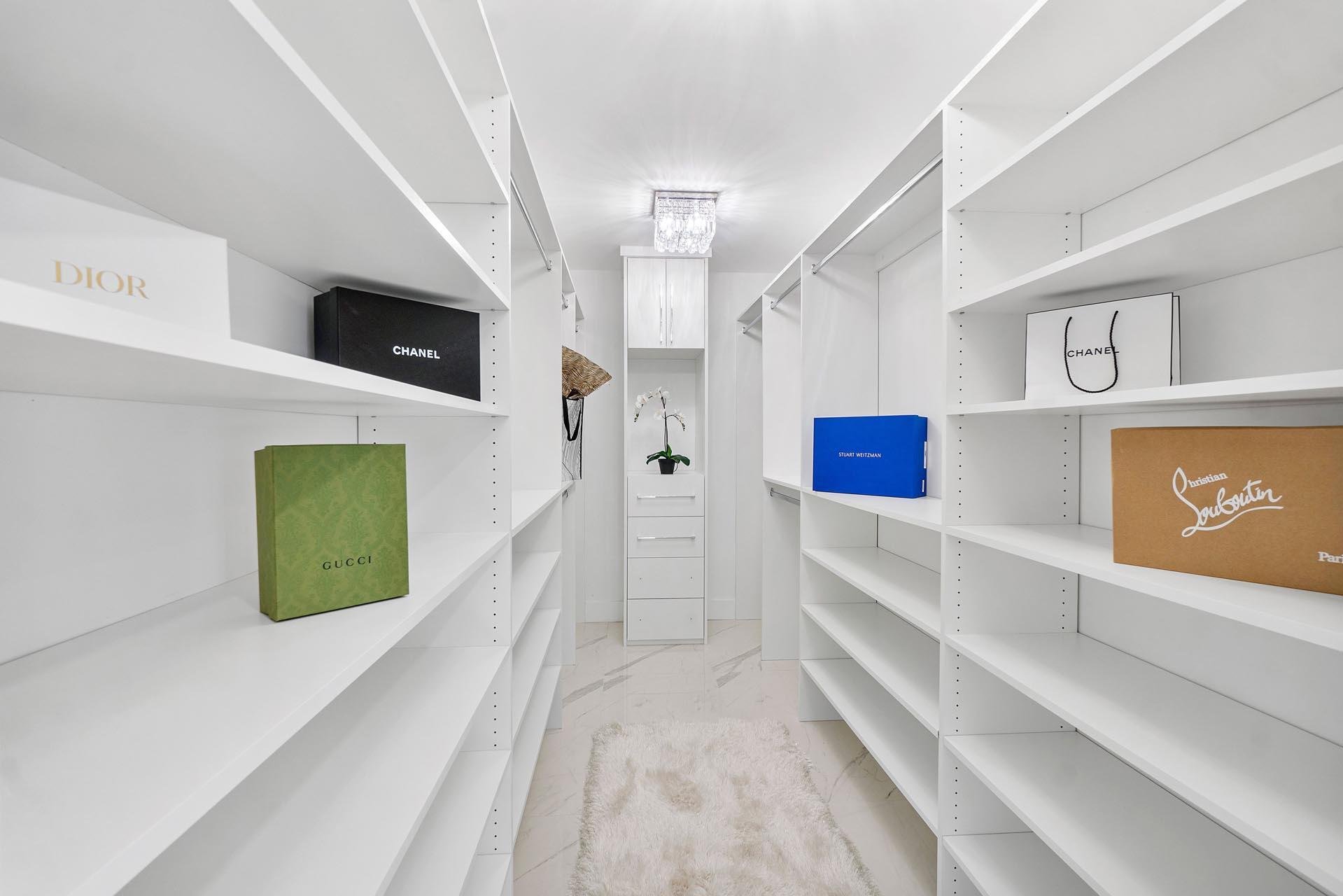 MIZNER COURT CONDO - Residential