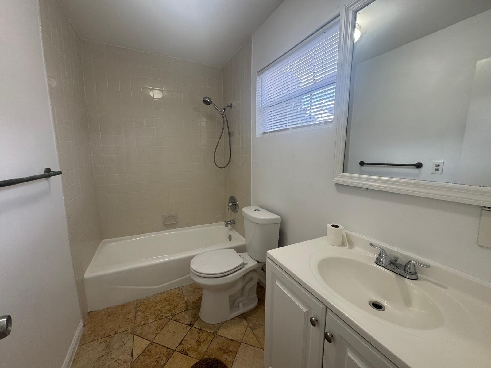 Welwyn Manor Annex 32-13 - Residential