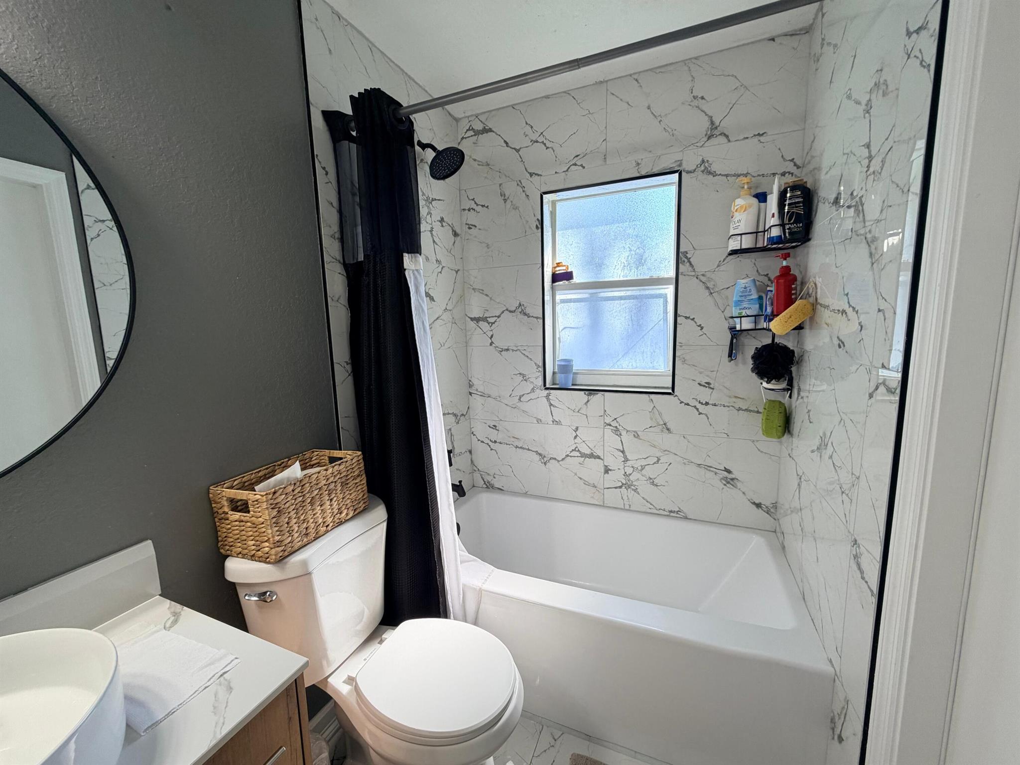 DEVONSHIRE MANOR - Residential