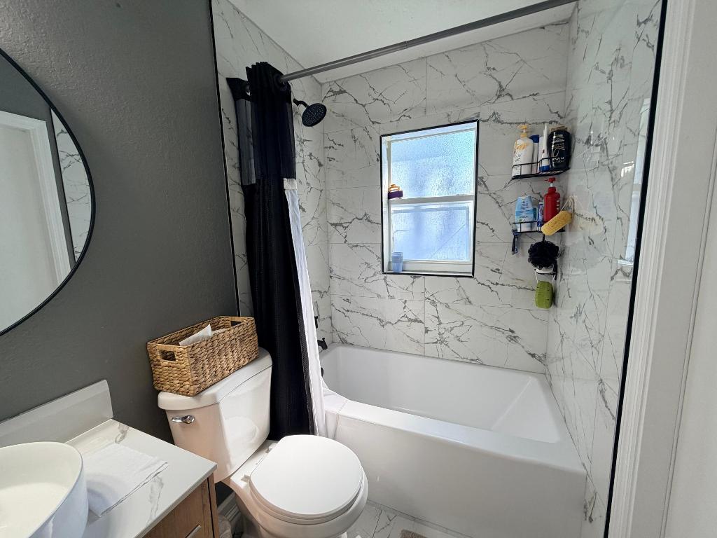 DEVONSHIRE MANOR - Residential