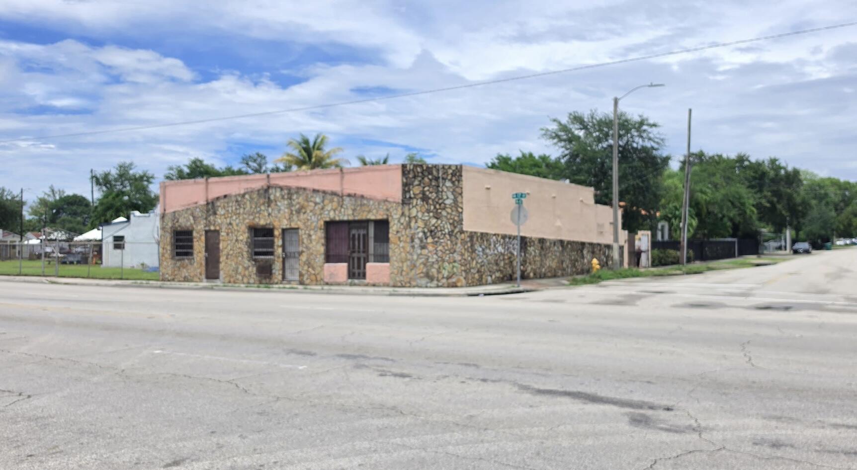 NORTH MIAMI ESTS - Residential