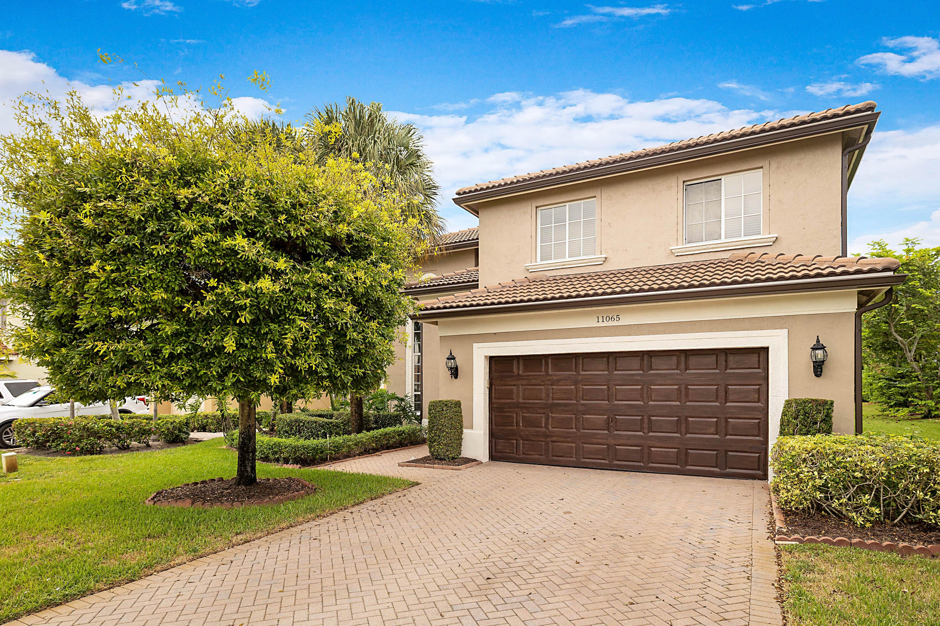 Properties 11065 STONE CREEK Street