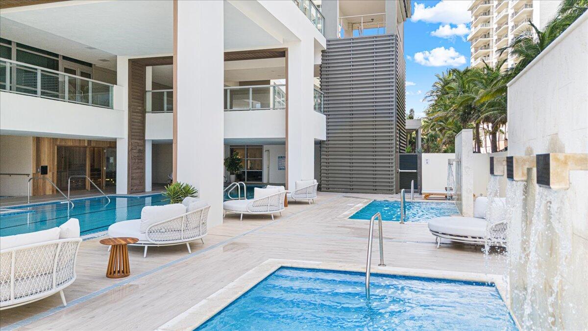 AMRIT OCEAN RESORT & RESIDENCES - Residential