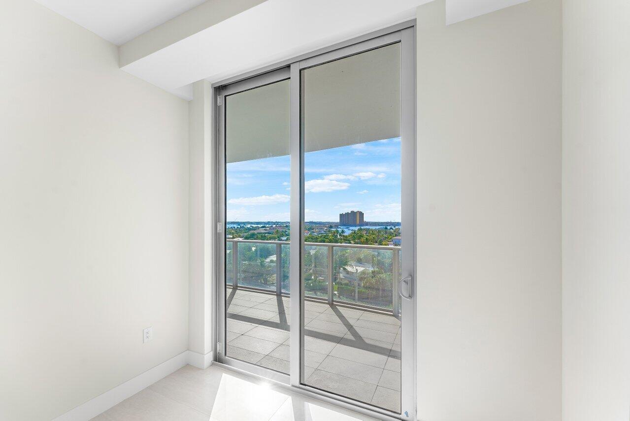 AMRIT OCEAN RESORT & RESIDENCES - Residential