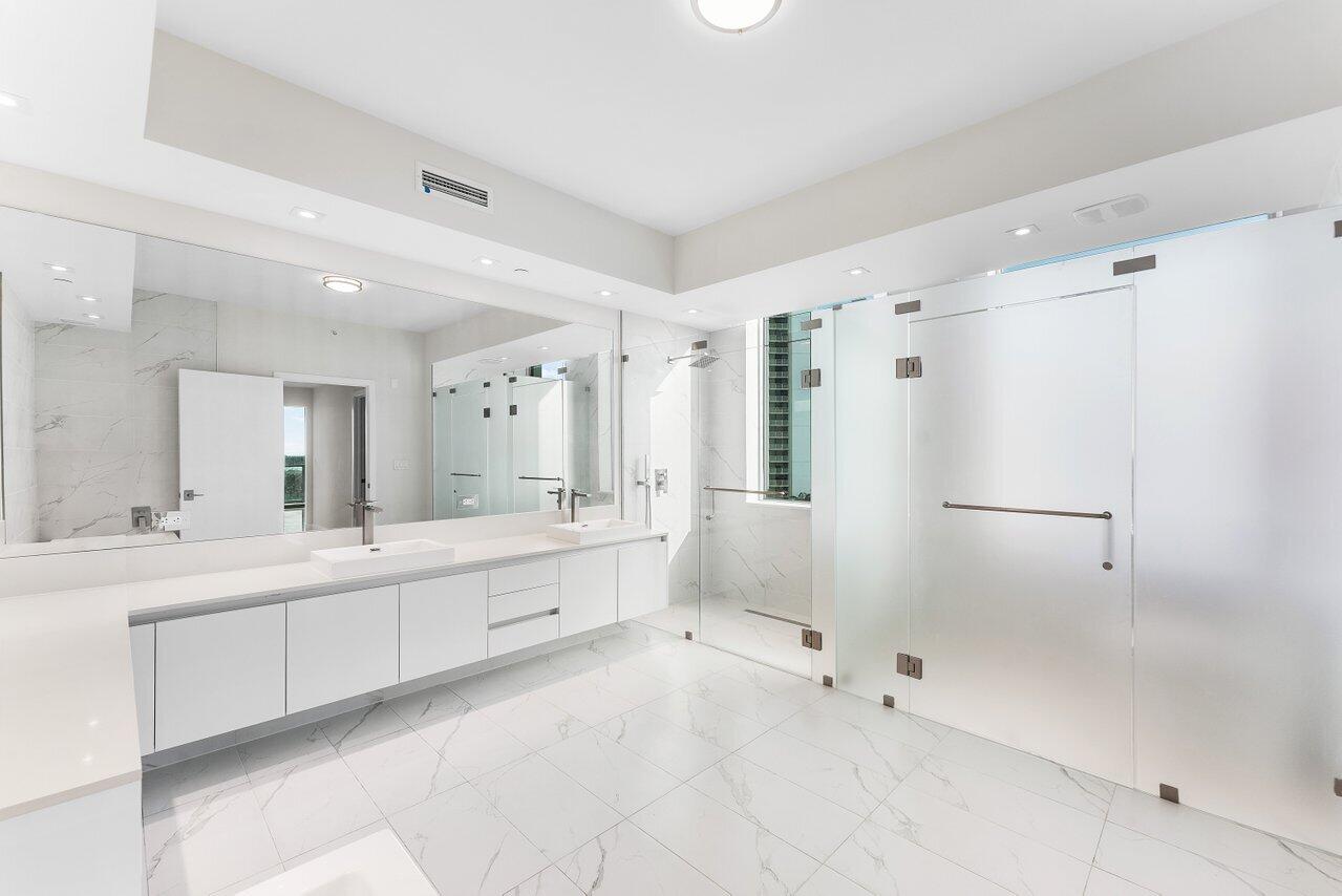 AMRIT OCEAN RESORT & RESIDENCES - Residential