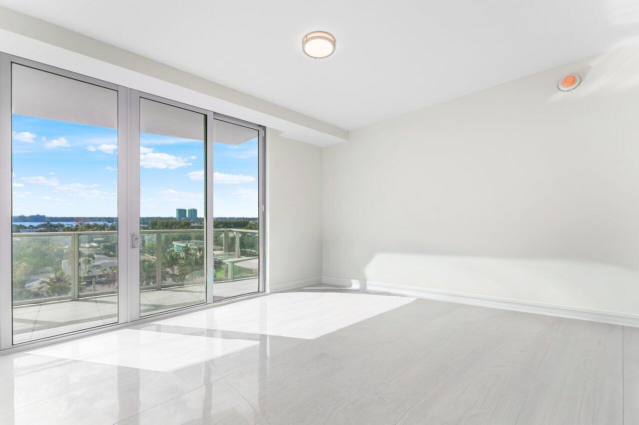 AMRIT OCEAN RESORT & RESIDENCES - Residential