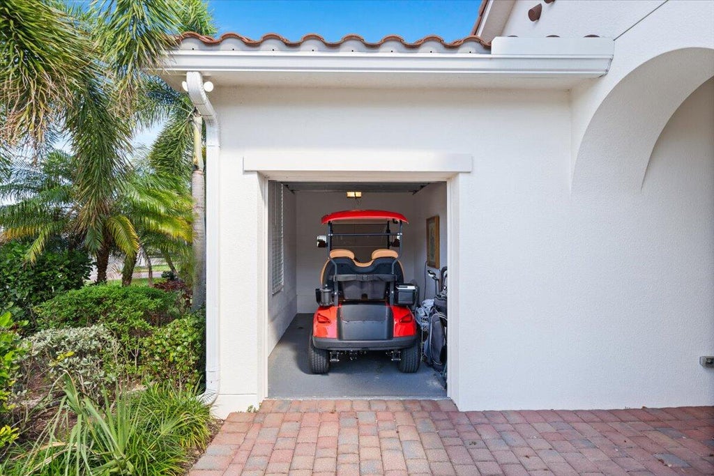 Photo of 10017 SW Oak Tree Circle, Port Saint Lucie, FL 34987 (MLS # R11083397)