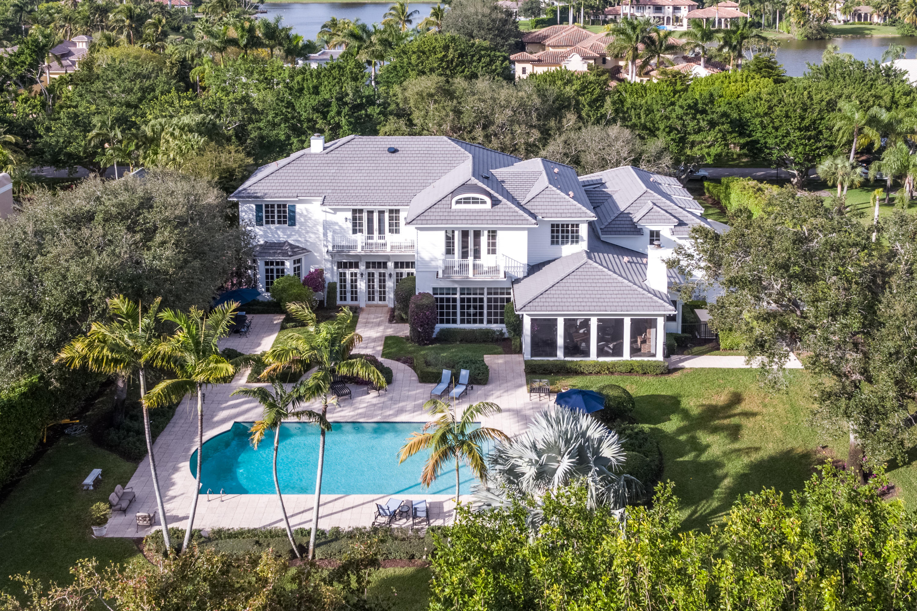 LONG LAKE ESTATES - Residential