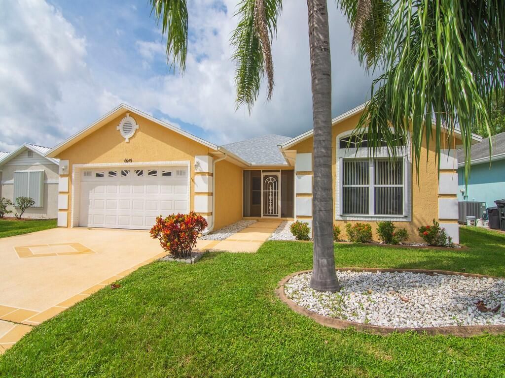 Photo of 6649 Alemendra, Fort Pierce, FL 34951 (MLS # R10927615)