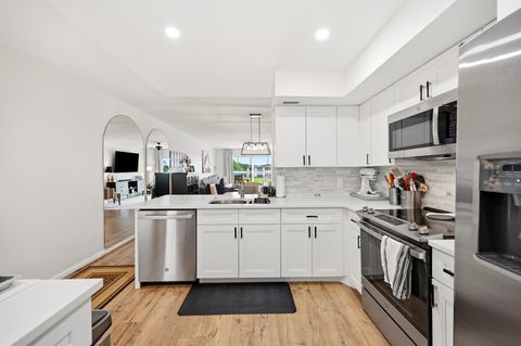 Tiny photo for 2905 Victoria Place #C4, Coconut Creek, FL 33066 (MLS # B26048183)