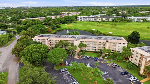 Tiny photo for 2905 Victoria Place #C4, Coconut Creek, FL 33066 (MLS # B26048183)