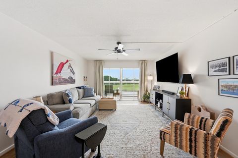 Tiny photo for 2905 Victoria Place #C4, Coconut Creek, FL 33066 (MLS # B26048183)