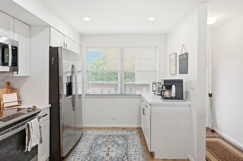 Tiny photo for 2905 Victoria Place #C4, Coconut Creek, FL 33066 (MLS # B26048183)