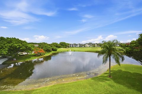 Tiny photo for 2905 Victoria Place #C4, Coconut Creek, FL 33066 (MLS # B26048183)