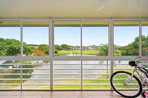 Tiny photo for 2905 Victoria Place #C4, Coconut Creek, FL 33066 (MLS # B26048183)